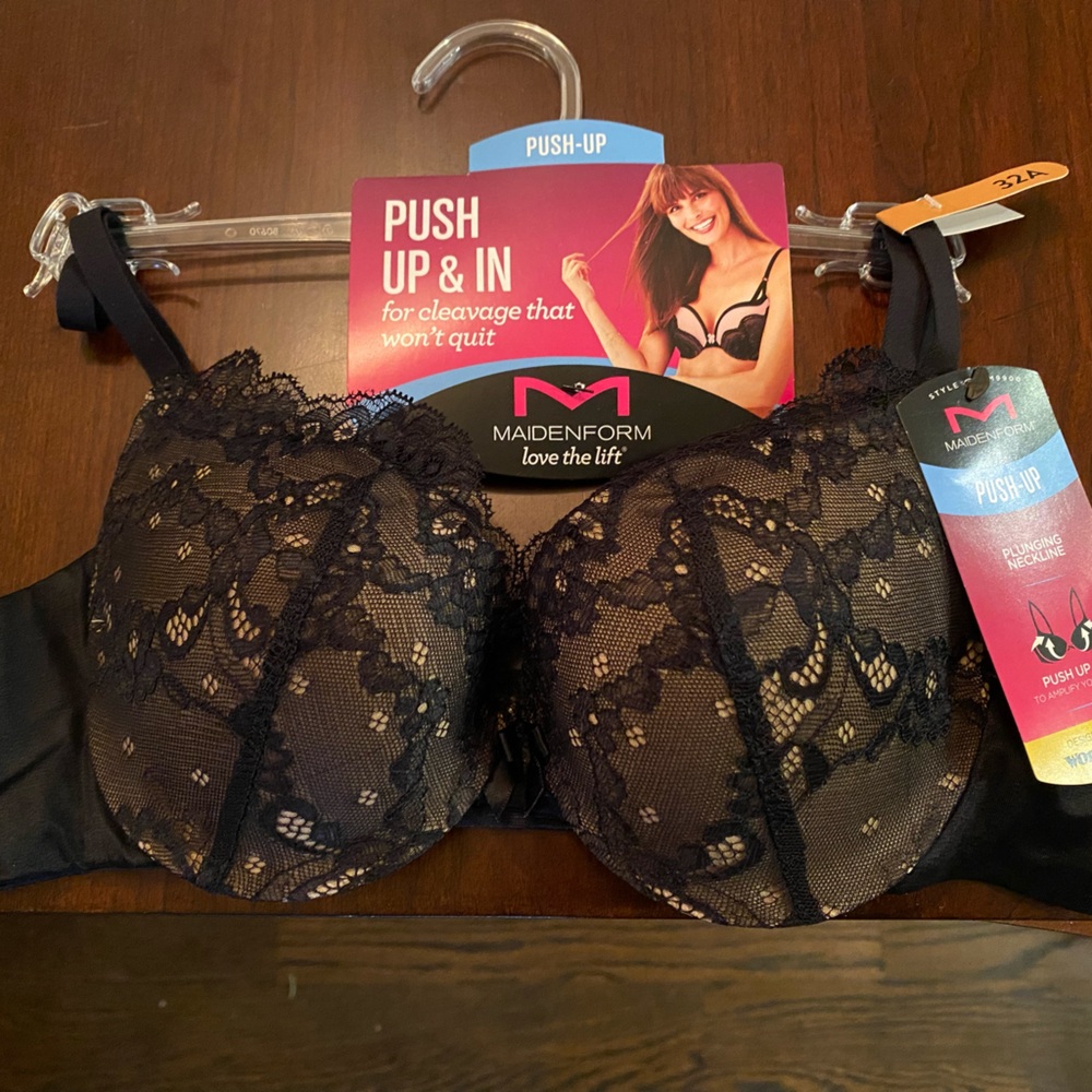 Maidenform push up bra - never been worn!